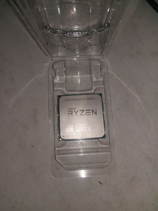 Процессор AMD Ryzen 3 PRO 2200GE OEM