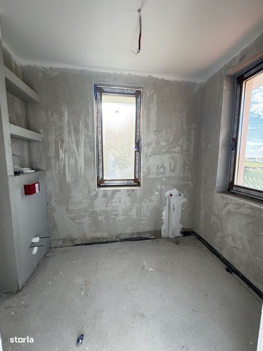 Casa individuala, 4 camere, 120 mp utili, teren liber 702 mp, Chinteni
