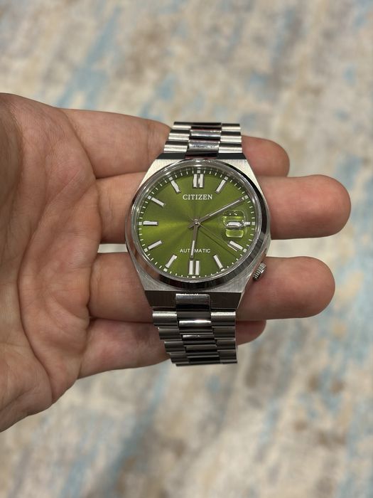 Citizen Tsuyosa Pantone