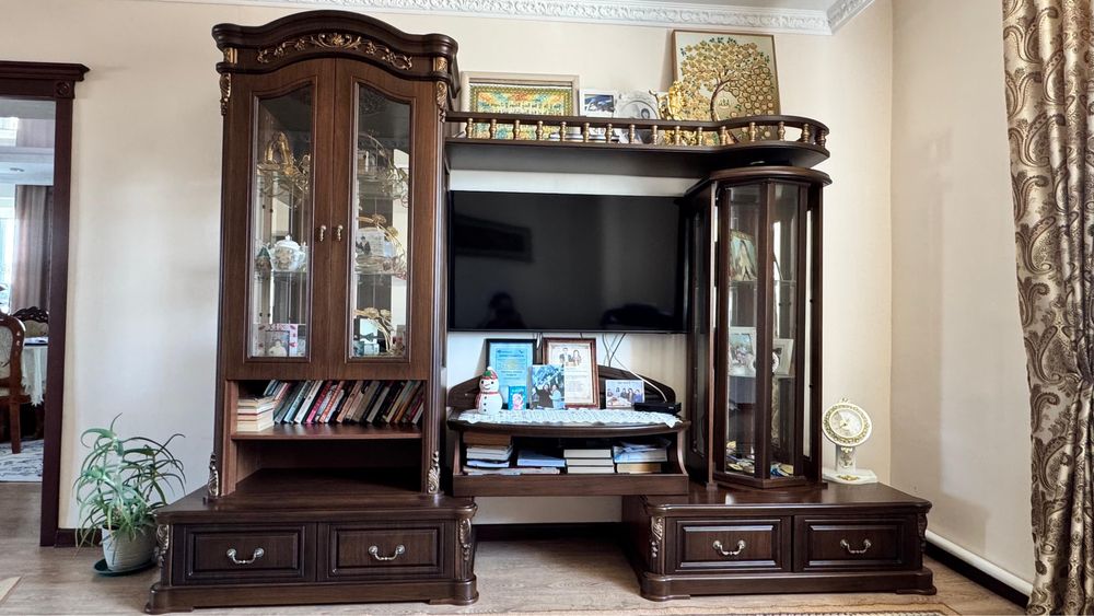 Шкаф под телевизор