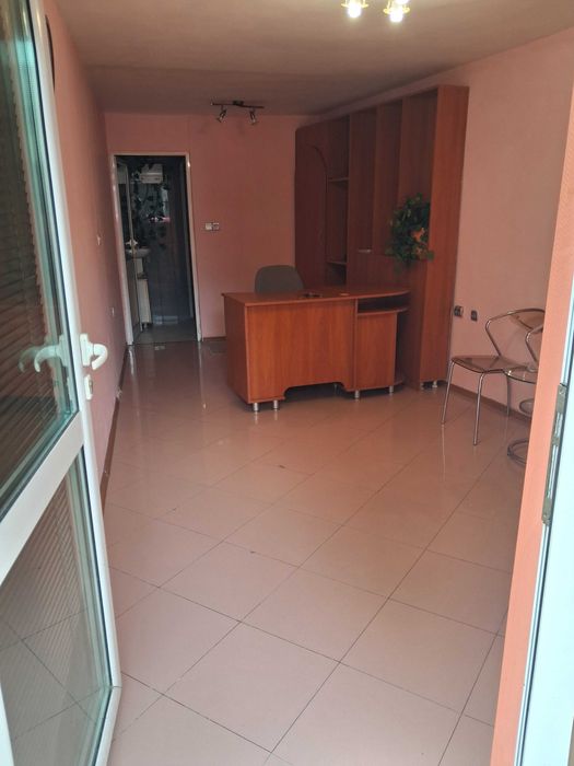 Давам ателие под наем