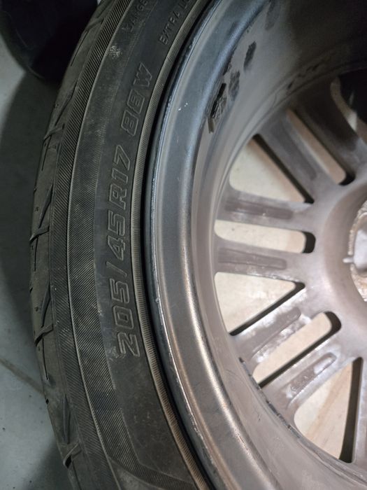 Оригинални джанти на Kia с гуми на yokohama