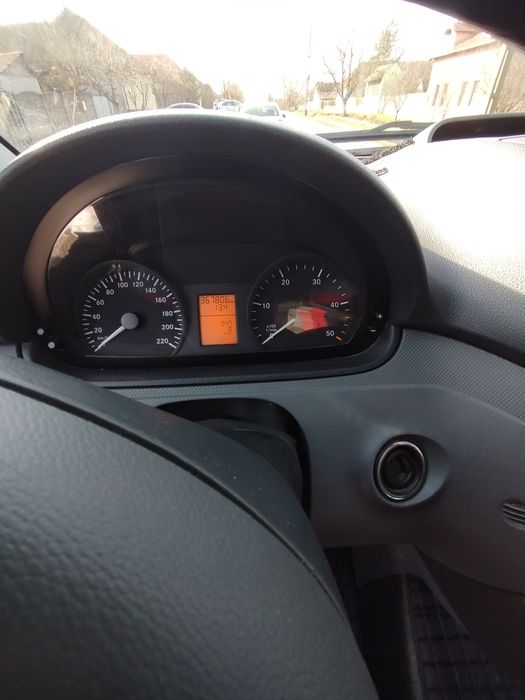 Mercedes-Benz vito long