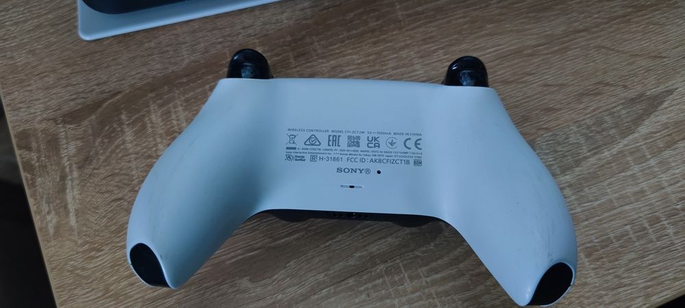Vând consolă PlayStation 5 PS5 slim 1tb model cu disc  cu factură și garanție