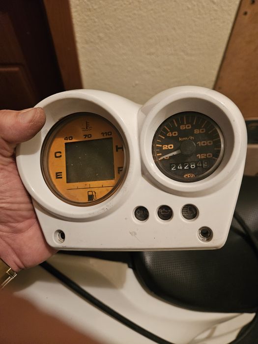 Киломитраж за Скутер Ямаха Аерокс