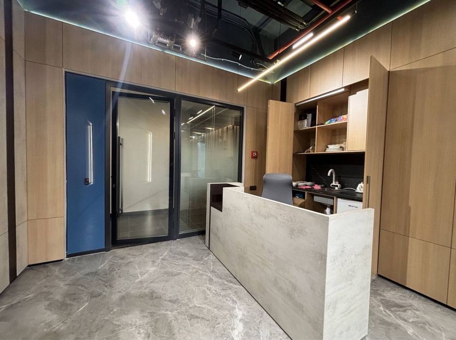 Trilliant | Сквер - Сдается в аренду Евро офис с мебелью 98м2