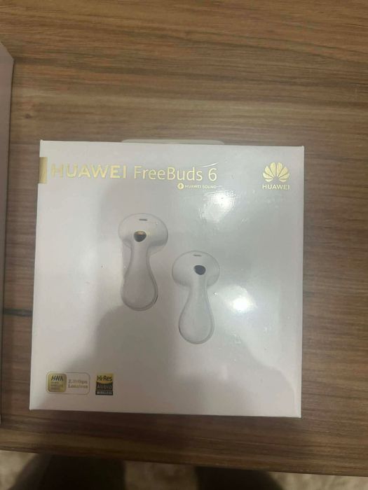 Слушалки Хуавей чисто нови