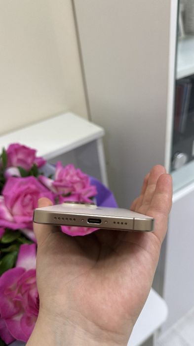 Iphone 16 pro max desert titanium
