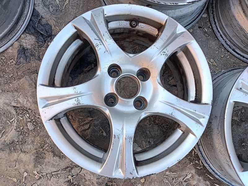 Продам оригинальные легкосплавные диски