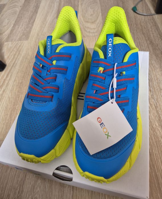 Adidasi geox marime 34