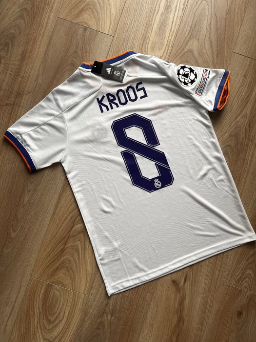 Tricou de fotbal Real Madrid Adidas marime M cu Toni Kroos 8 finala Champions League 2022