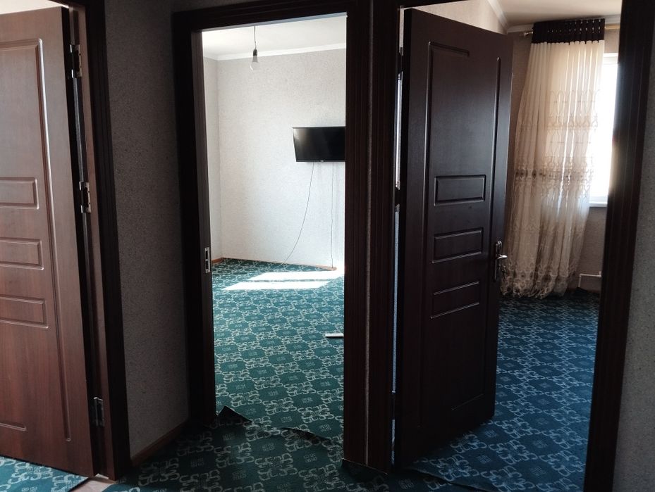 Барча шароитга эга уй ижарага берилади