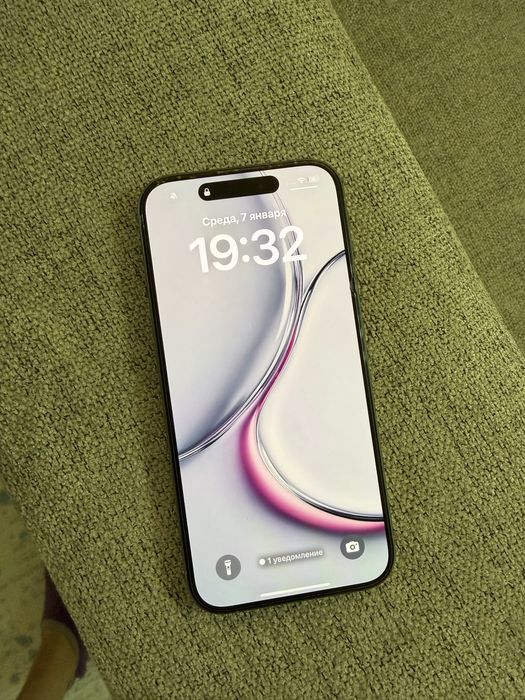 iPhone 15pro 256гб