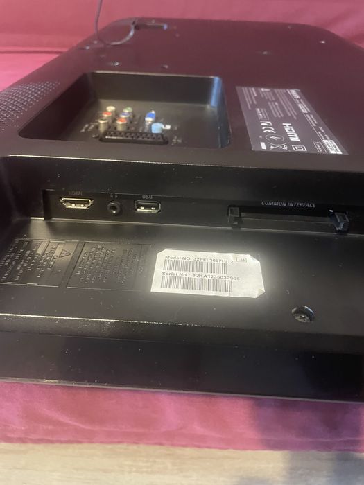 Televizor Philips 80 cm.