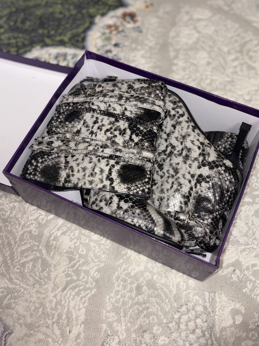 кожанный етік,новый