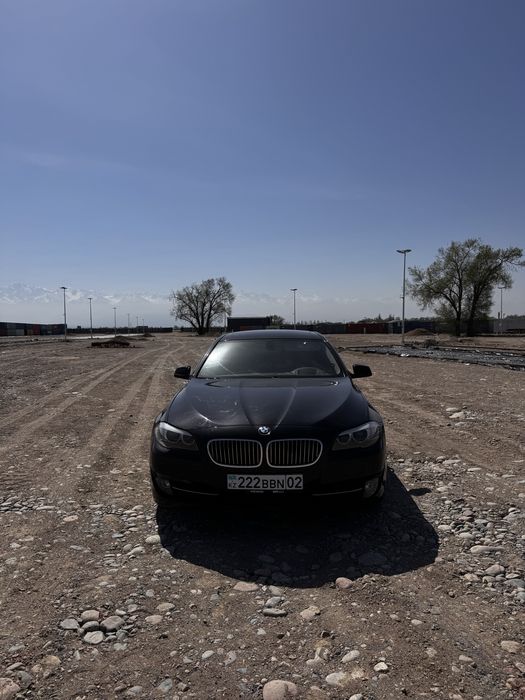 BMW 528i корейадан келген машина