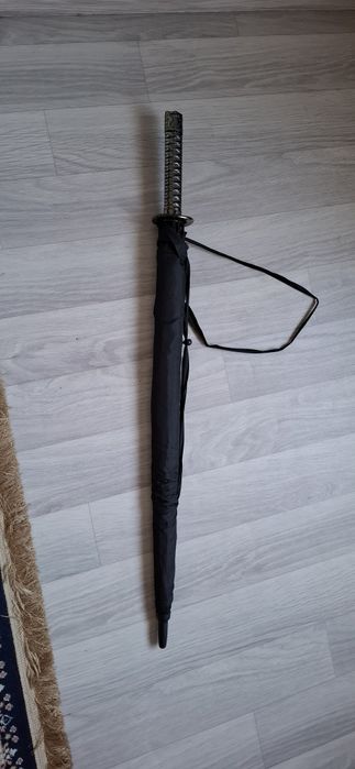 Продам зонтик большой