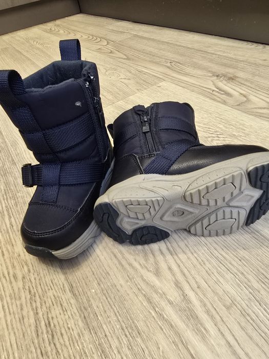 Продам зимние сапожки