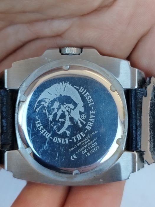Ceas bărbătesc Diesel Other DZ-1109, cu quartz, otel inoxidabil si curea din piele.