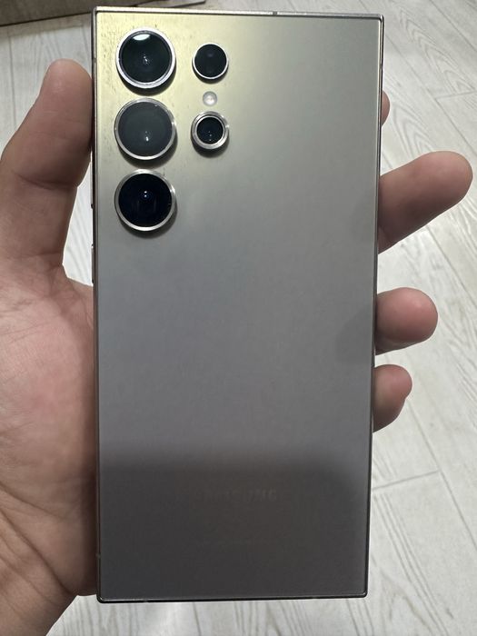 Samsung S24 ultra 12/256