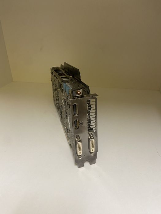 GTX 770 4Gb 256 bit Gigabyte WINDFORCE