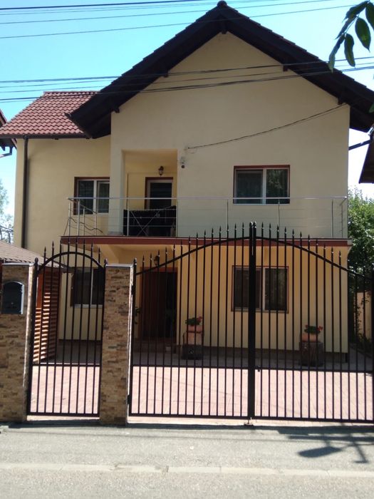 Casă premium Trivale – vedere pădure, zonă exclusivistă