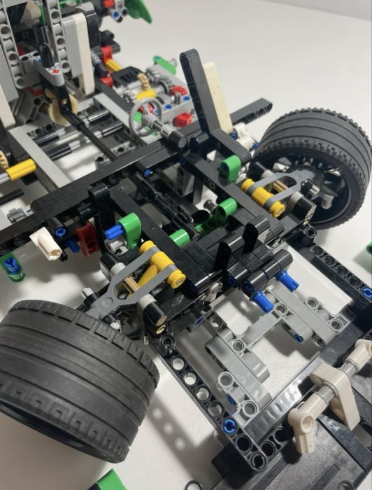 LEGO Technic 42039 car masina