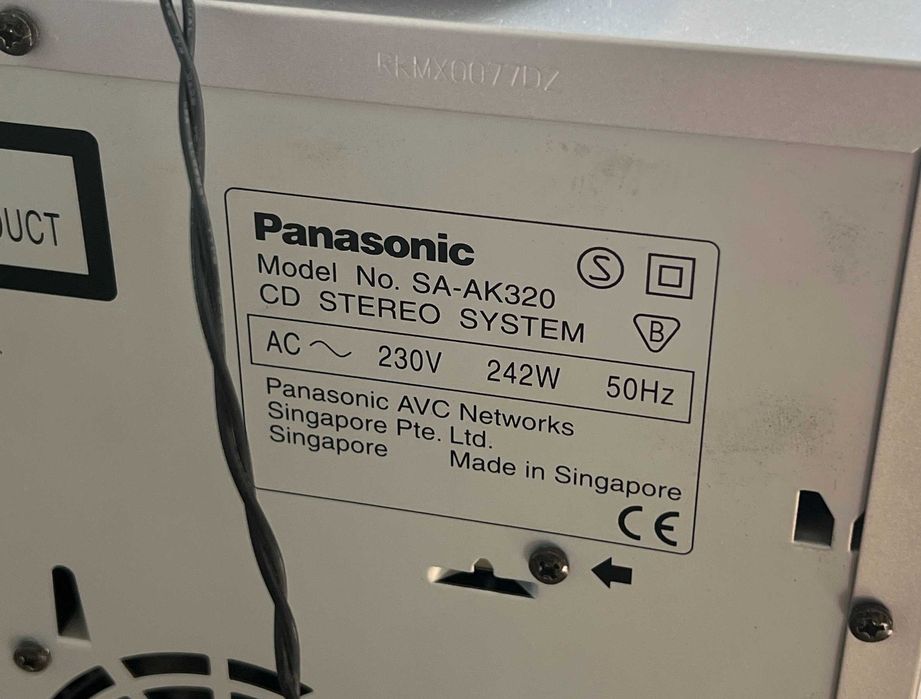 Sistem audio Panasonic SA-AK320  5 CD  MP3  2x125W cu boxe originale