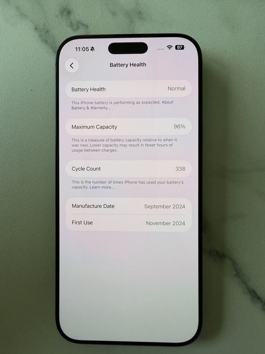 iPhone 16 Pro Max 256GB - Като нов, пълен комплект + кожен кейс Woolnut
