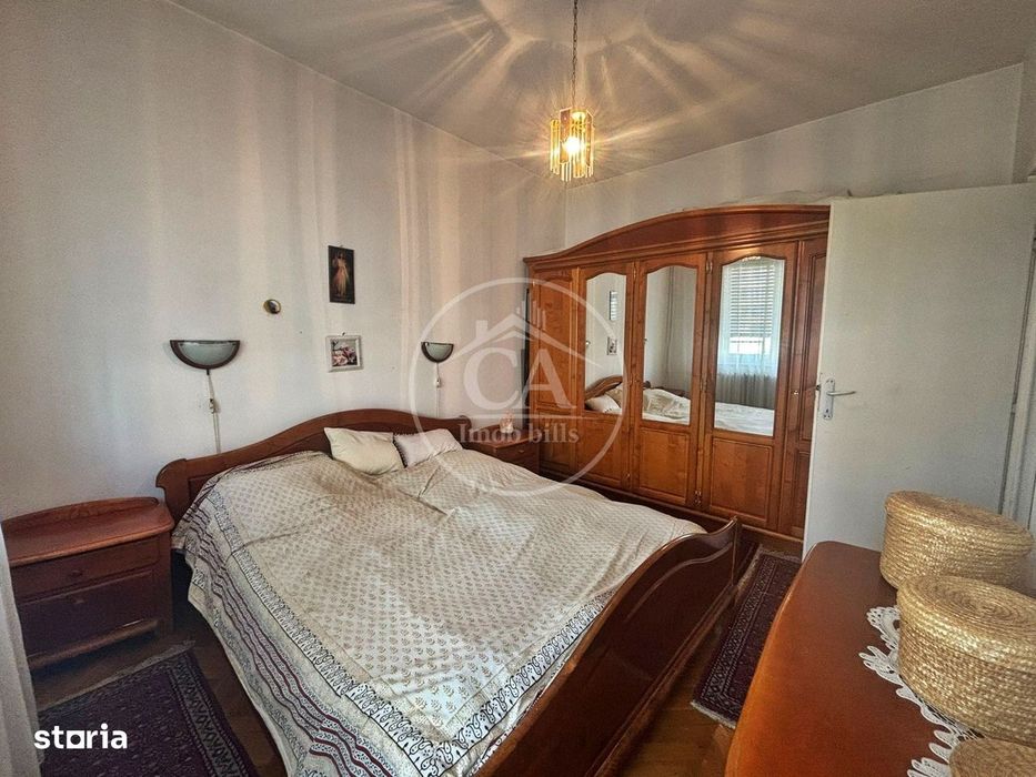 Apartament de vanzare cu 3 camere in zona Dacia Oradea