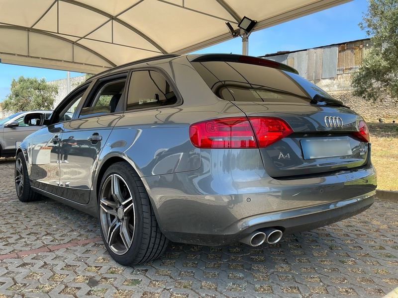 Audi A4 2.0 TDI ultra Attraction 2014