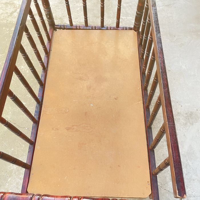 Детский кровать