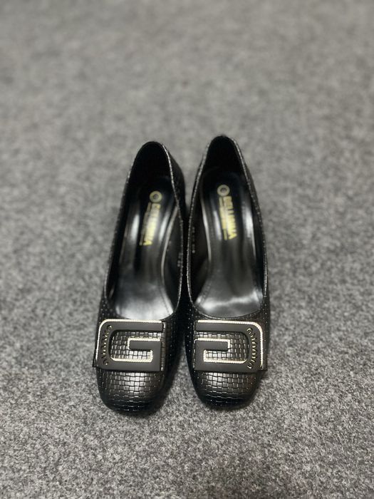 Korea arginal tufli 38 razmer