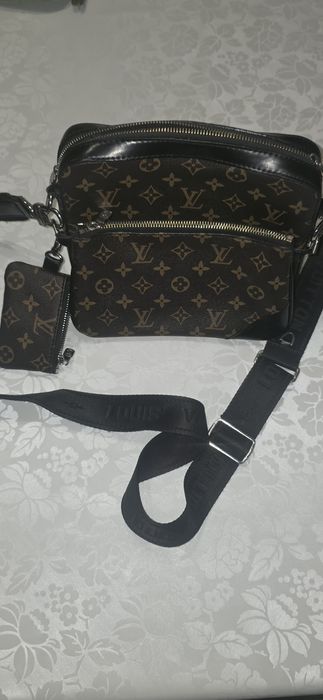Унисекс Чанта-LOUIS VUITTON.
