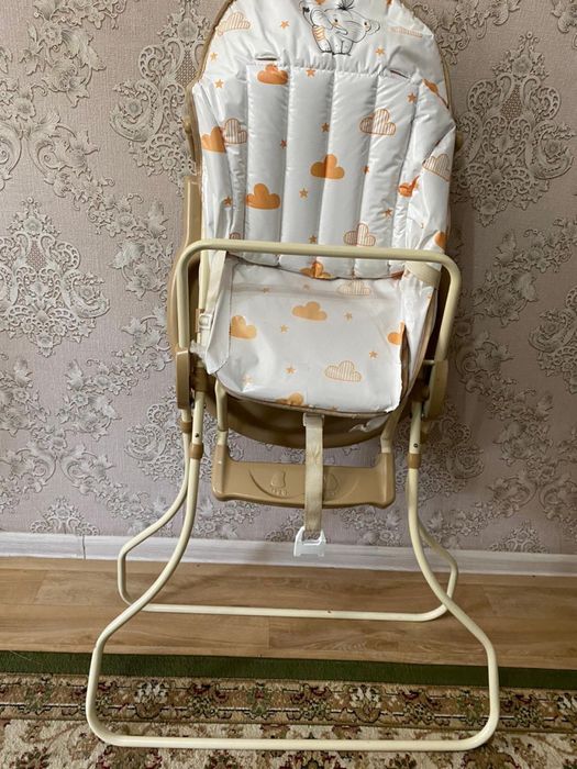 Детский столик