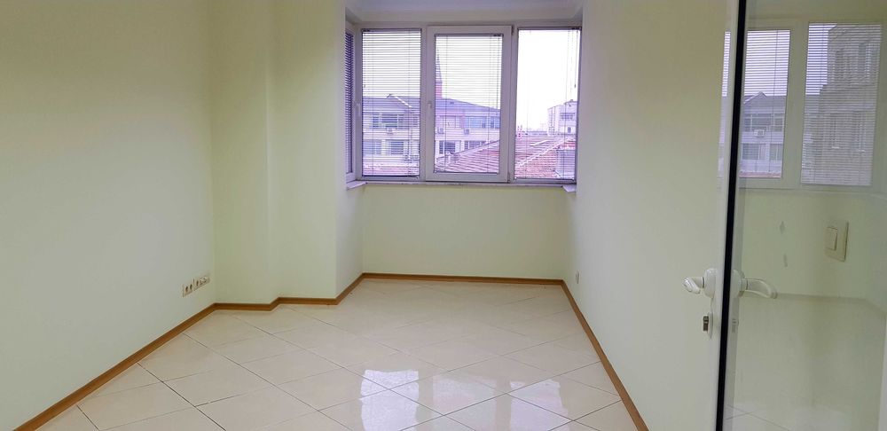 Офиси под наем в Делови Център Пловдив - етаж 6 - 601