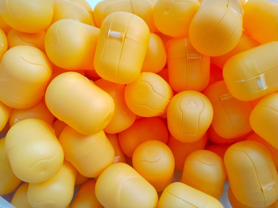 Яйца (капсулы) от Киндер Сюрприза