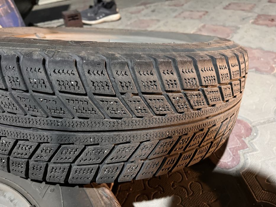 Продам диски с шинами Р14