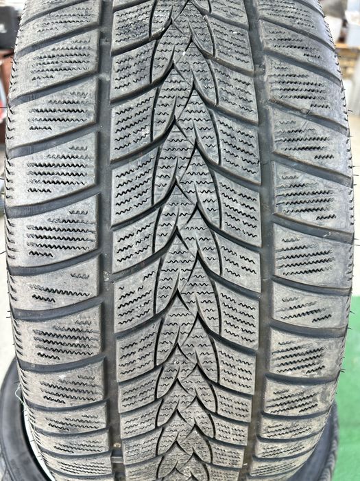 4 зимни гуми trisrar 255 35 20