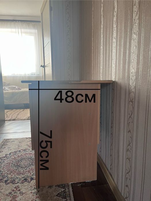 Продам стол 2500