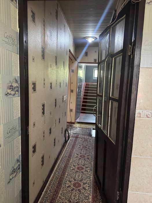 1-комнатная квартира, 8 микрорайон, 31 м², 1 этаж
