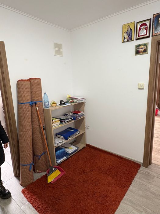 Apartament cu 2 camere semidecomandat Școlilor