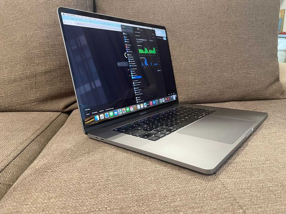 MacBook Pro 16