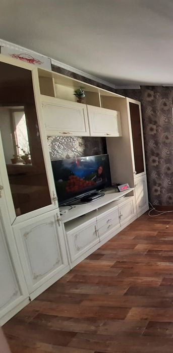 Продам стенку  для гостинной