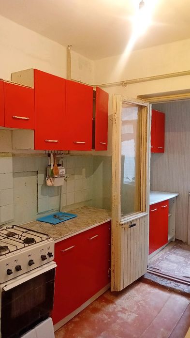 2х ком. кв. продам в 9мкр дом 52а
