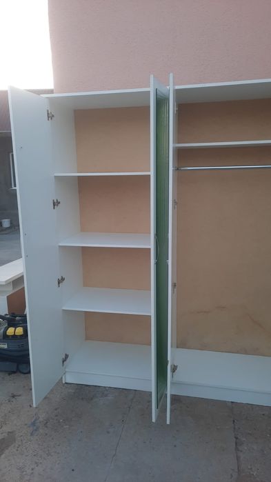 Продам спальный гарнитур