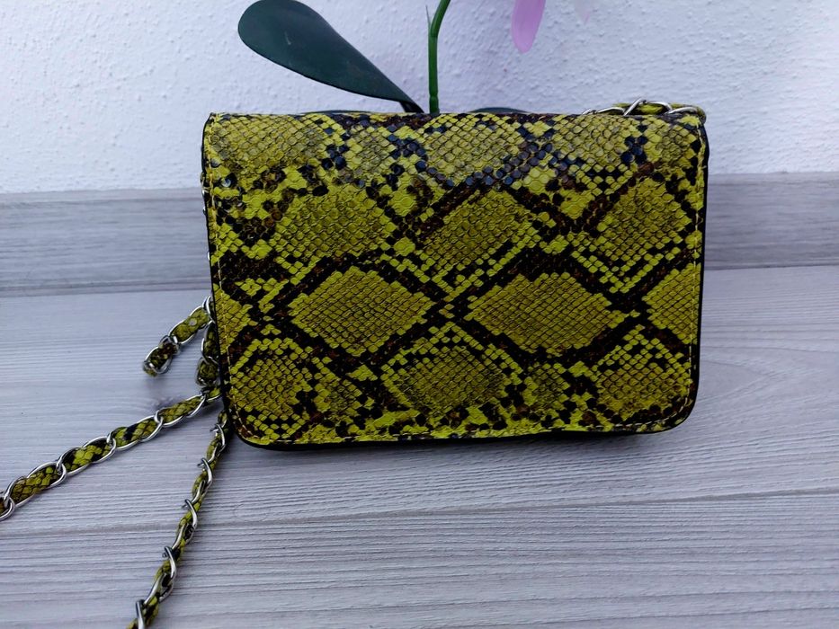 Чанта на Stradivarius