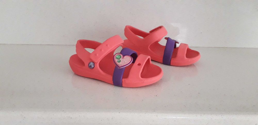 sandale fete /fetite Crocs marimea c10 27