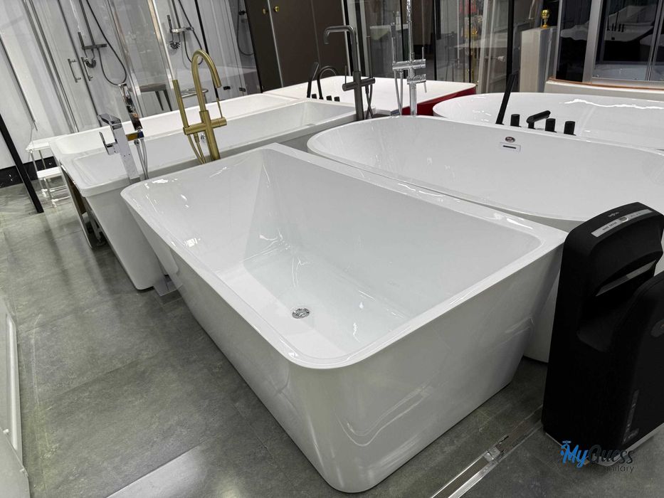 Отдельно стоящая ванна MyGuess / Akril vanna