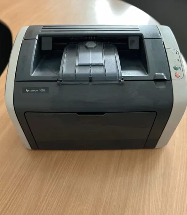 Продам принтер  Hp 1010